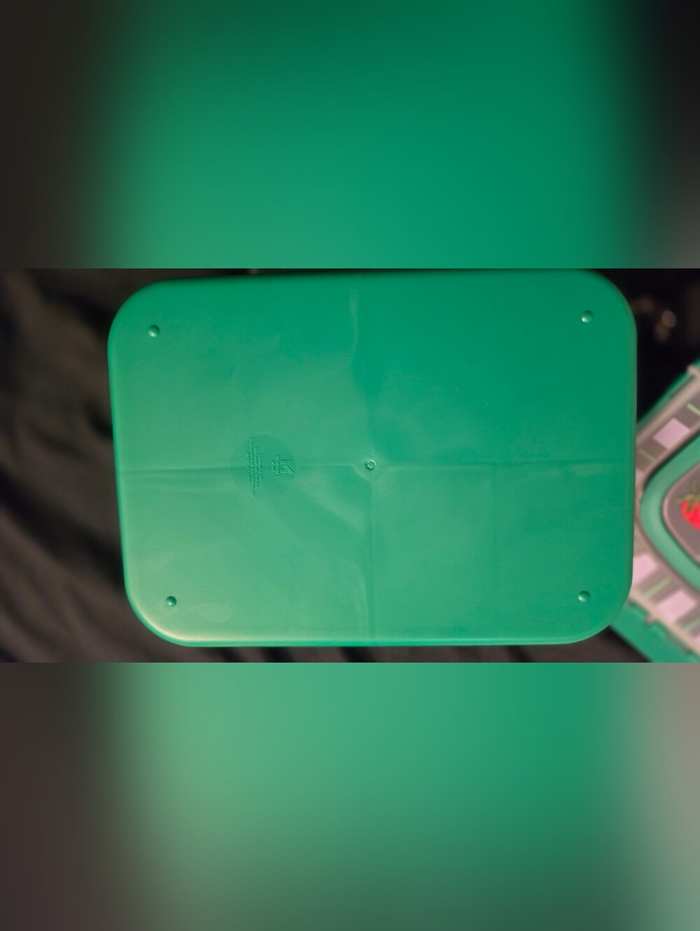 Strawberry Play Case Food Storage - Green and Pink - Picture 3 of 3
